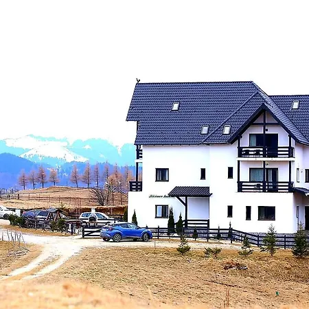 Sunrise House Guest house *